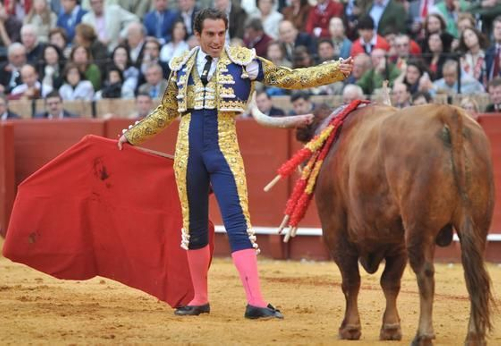 Cara a cara de Cortés en su tercero de la tarde.

Foto: Manuel Gómez
