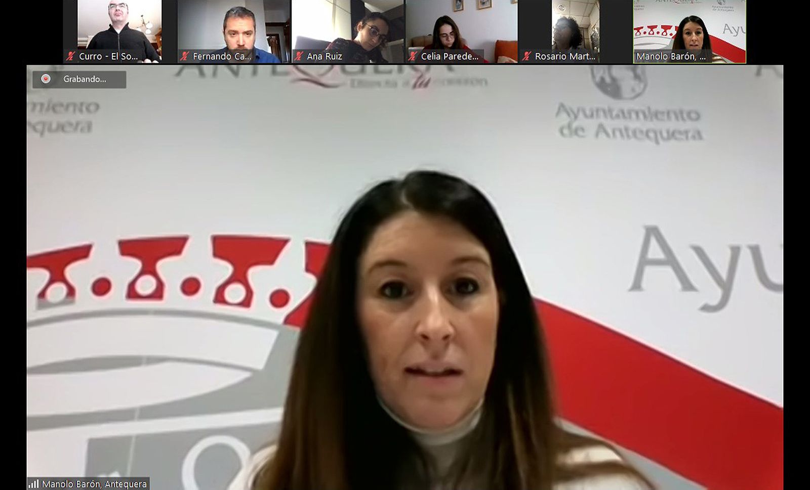 Teresa Molina durante la rueda de prensa telepática.