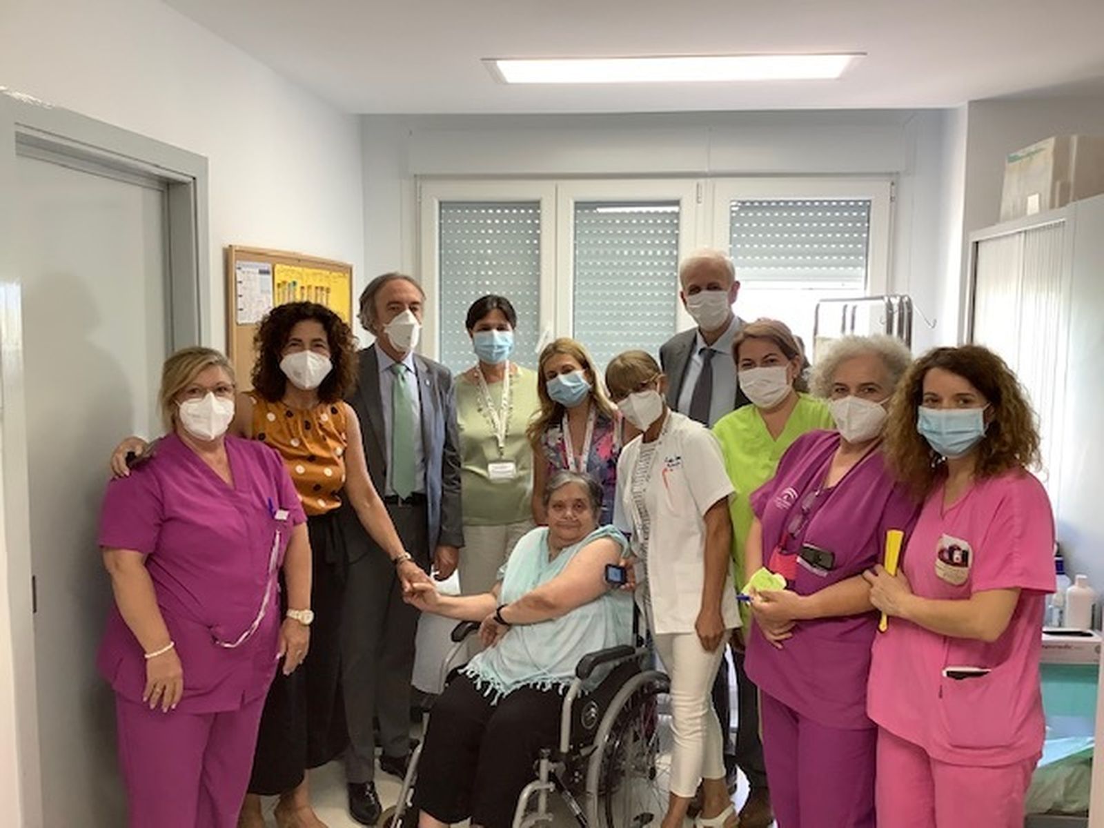 Granada desarrolla la implantación de sistemas flash de monitorización de la glucosa en Atención Primaria