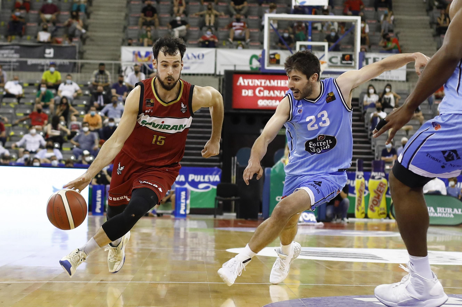 En caso de haber ascendido, Lluís Costa tenía un año más de contrato.