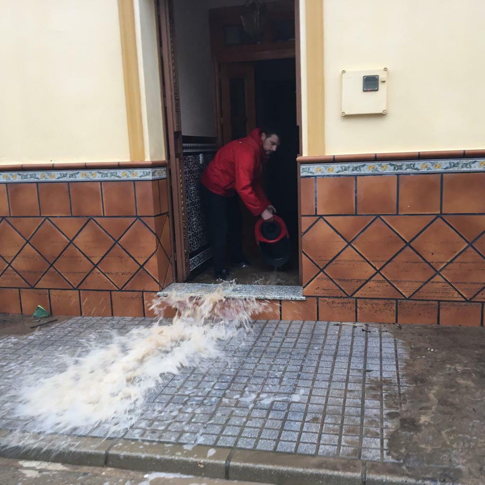 Imágenes de los destrozos que ha provocado el paso de Elsa por el pueblo de Nerva