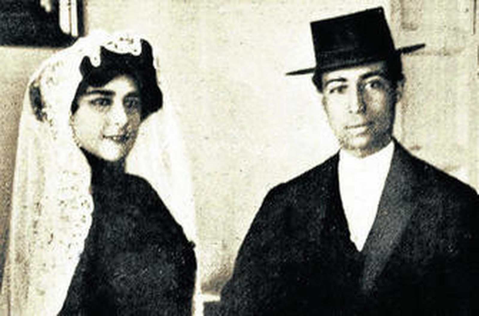 1911 Pintoresca boda de Rafael el Gallo y Pastora Imperio