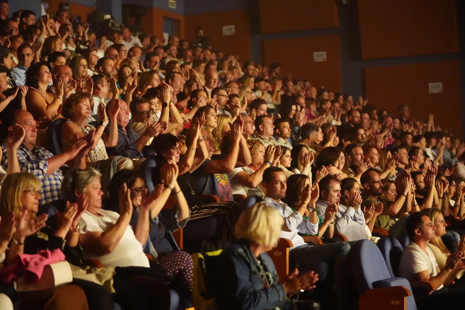 El concierto de Manolo García en el teatro El Silo de Pozoblanco, en fotografías