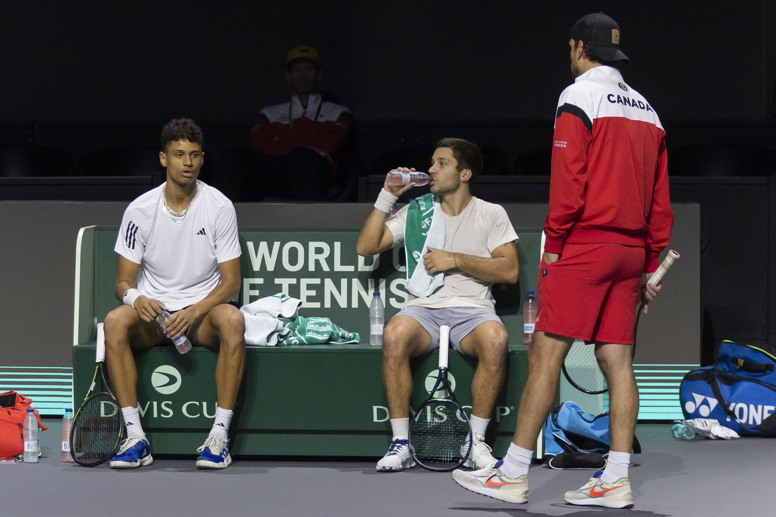 Copa Davis en Málaga: Los campeones, Canadá, prueba la pista