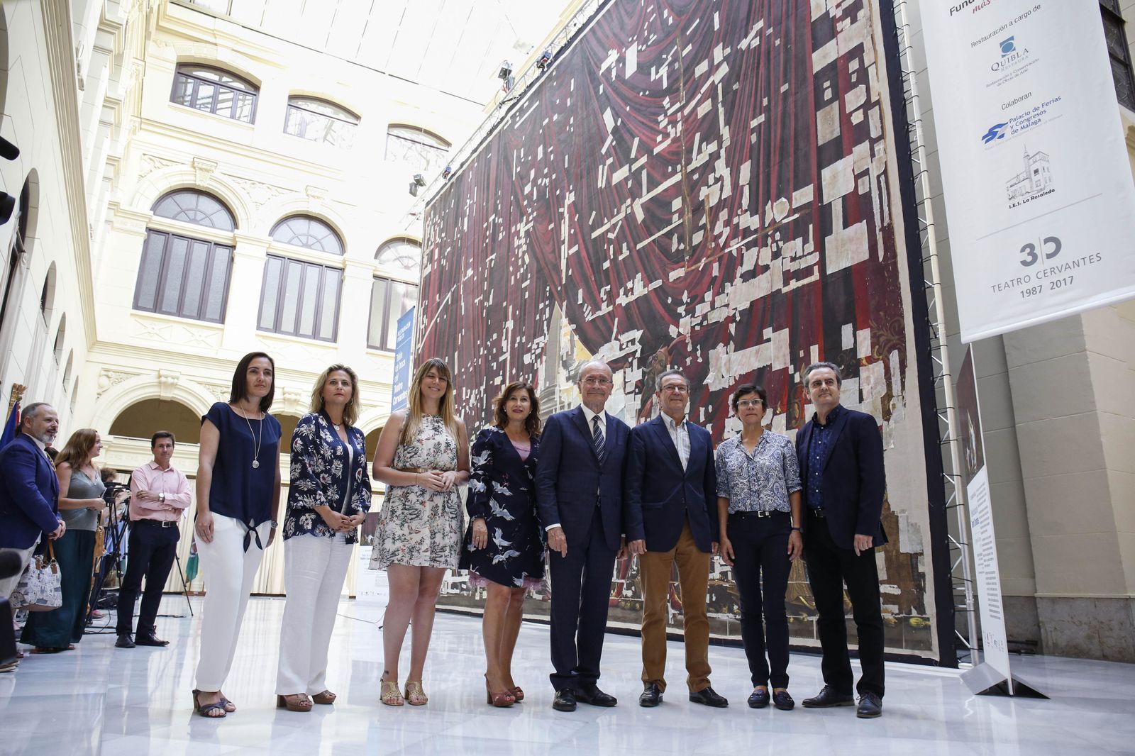 El telón de Ferrándiz se iza en el Consistorio