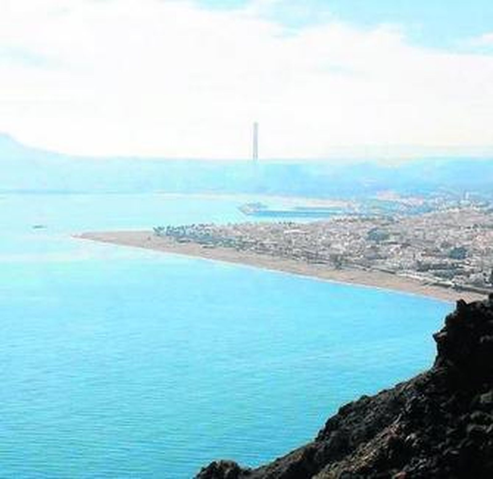Vista de Carboneras desde la Torre del Rayo.