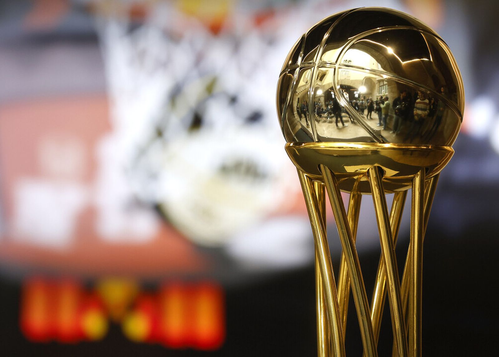 El trofeo de la Copa.