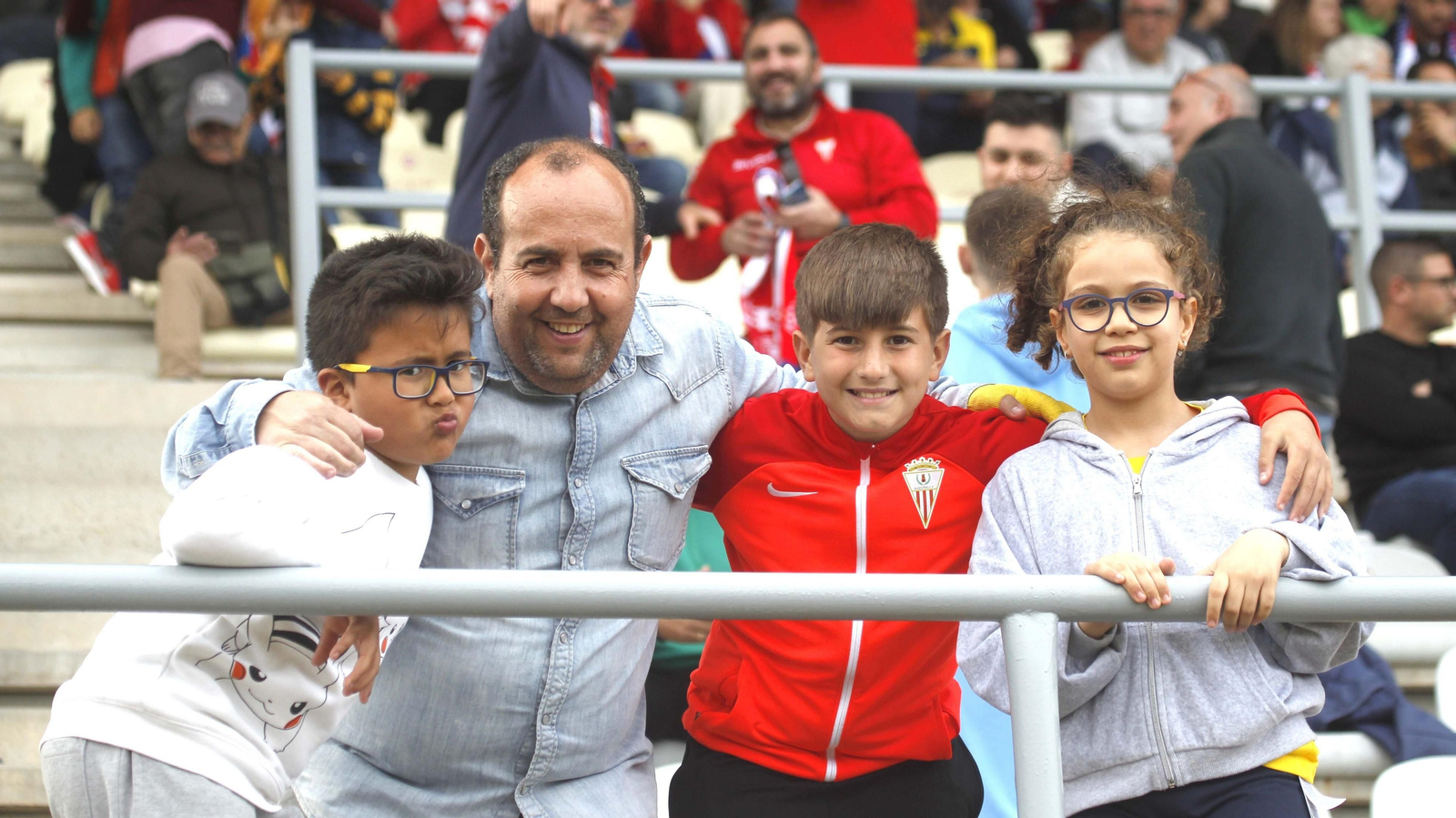 Búscate en el Algeciras CF  - Linares de Primera Federación