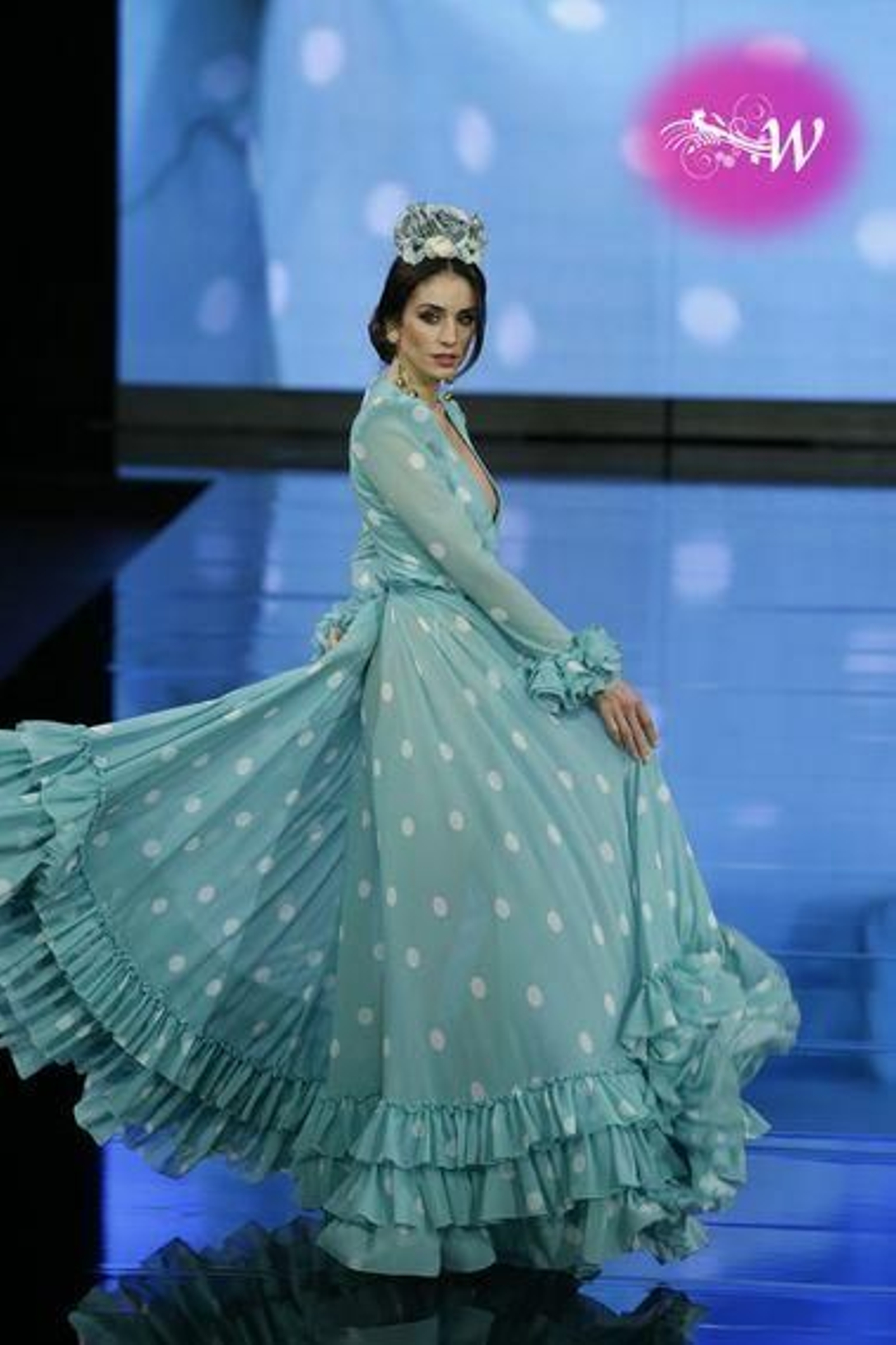 Carmen Raimundo presenta su colección de flamenca en SIMOF 2020, todas las fotos