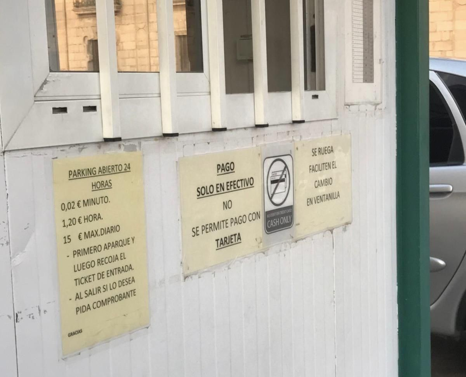 Aparcamiento de Valcárcel