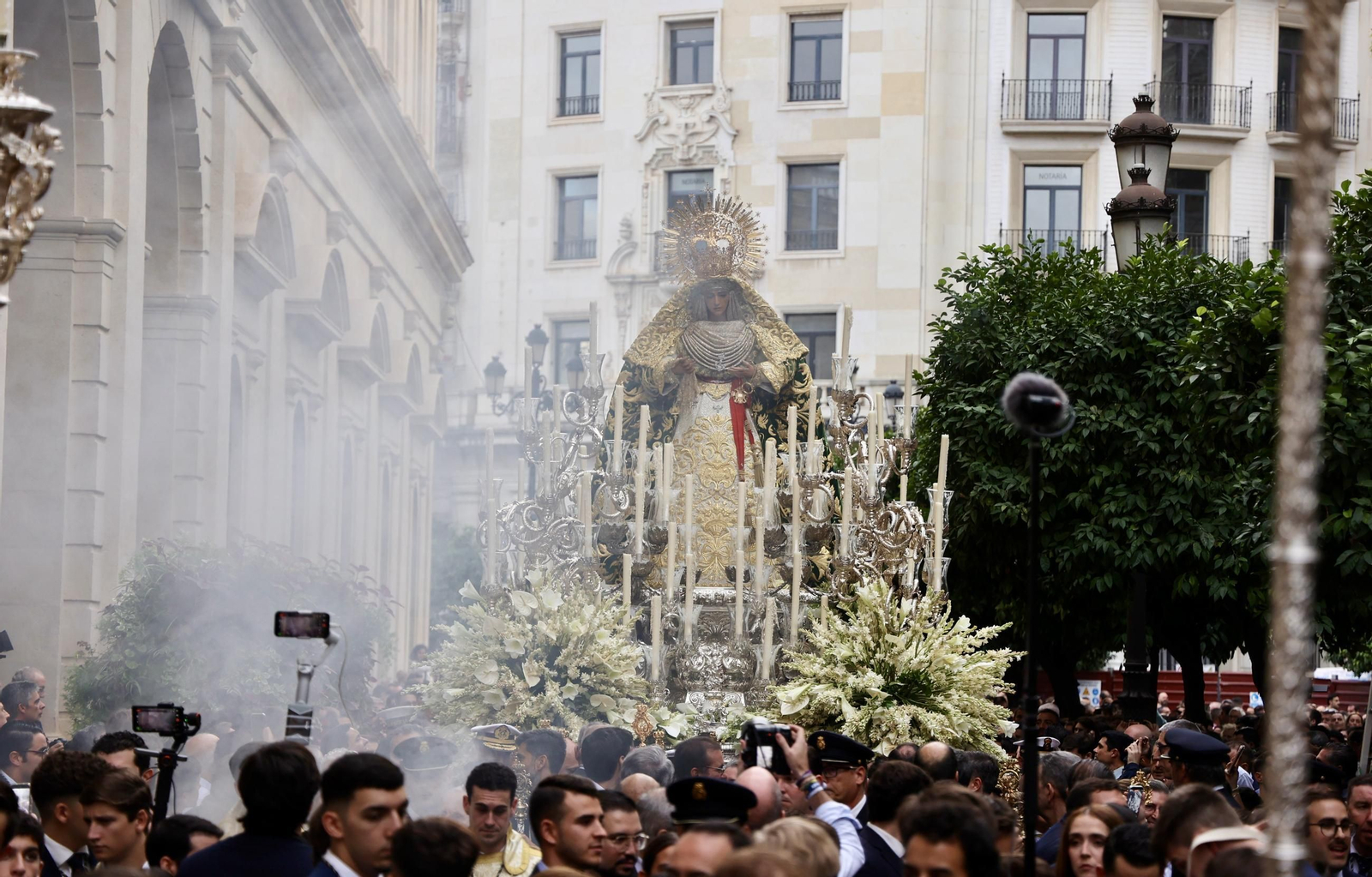 Regreso de la Esperanza a Triana