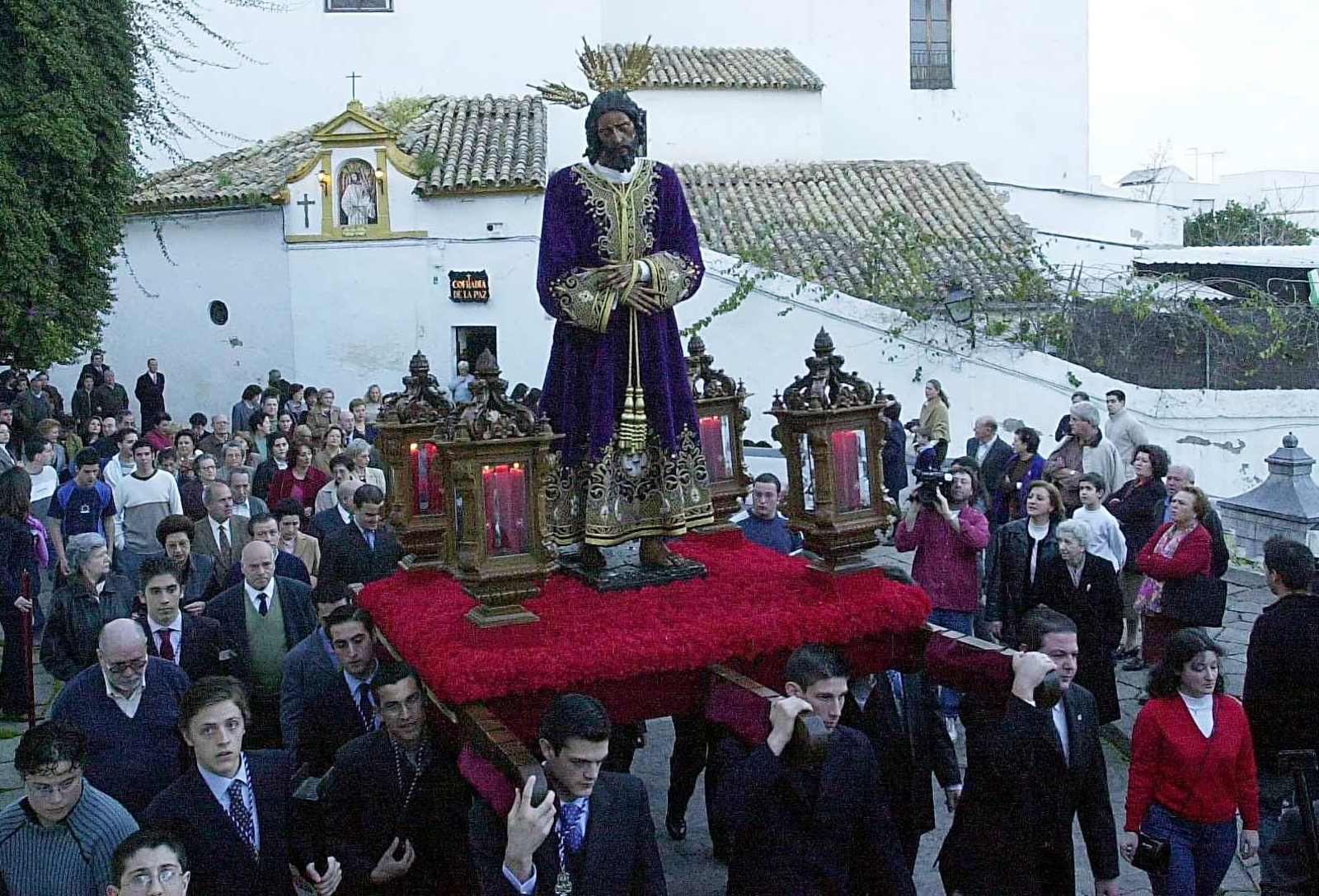El Señor de la Sangre, en el vía crucis de las cofradías de 2003.