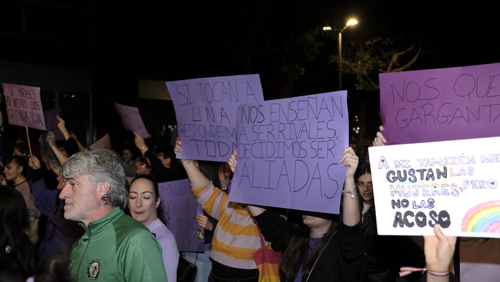 Imágenes de las manifestaciones por el Día de la Mujer en Almería