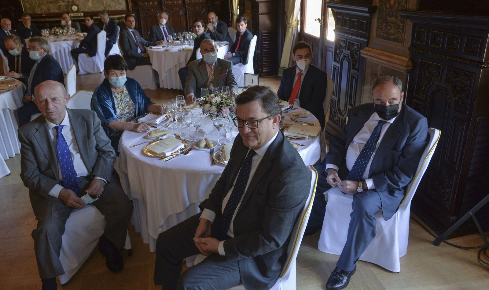 Imposición de la Encomienda de la Orden de la Cámara de España