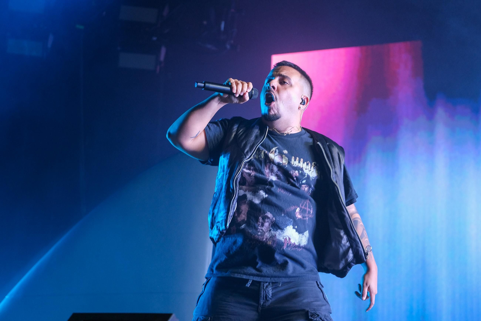 Concierto de Cruz Cafuné en el Cabaret Festival