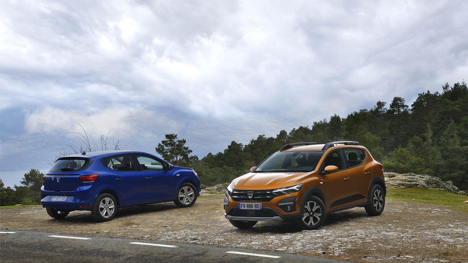 El Dacia Sandero ha pasado de ser el numero uno en 2020 a cerrar el podio de los más vendidos en 2021.