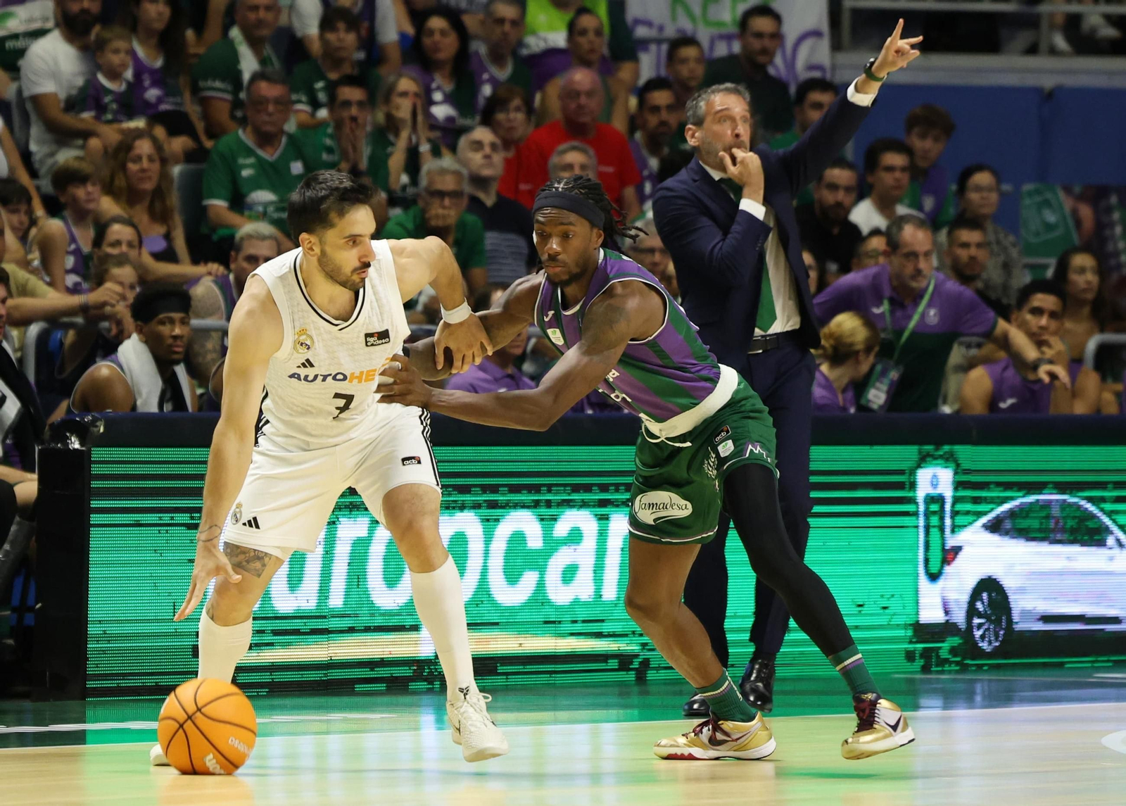 El Unicaja-Real Madrid, en fotos