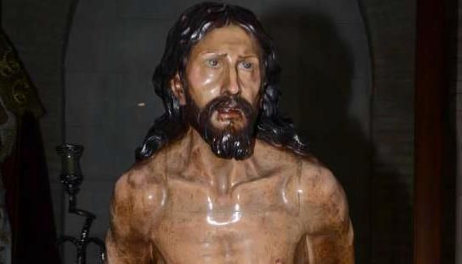 La talla de Jesús Atado a la Columna de la iglesia de Santiago de Lucena.