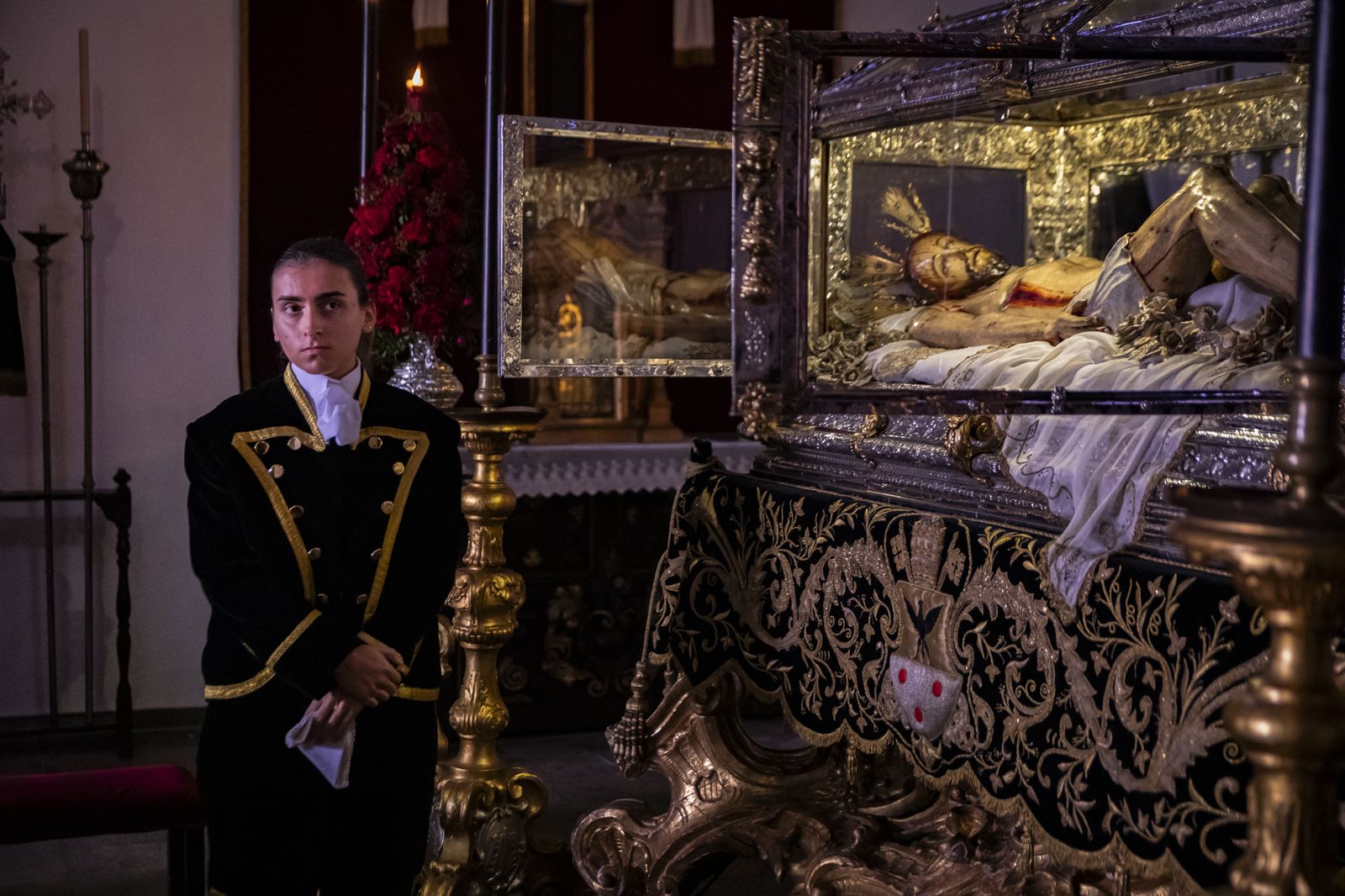 Las imágenes de los besapiés y besamanos del tercer Domingo de Cuaresma en Jerez: veneraciones del centro a los barrios