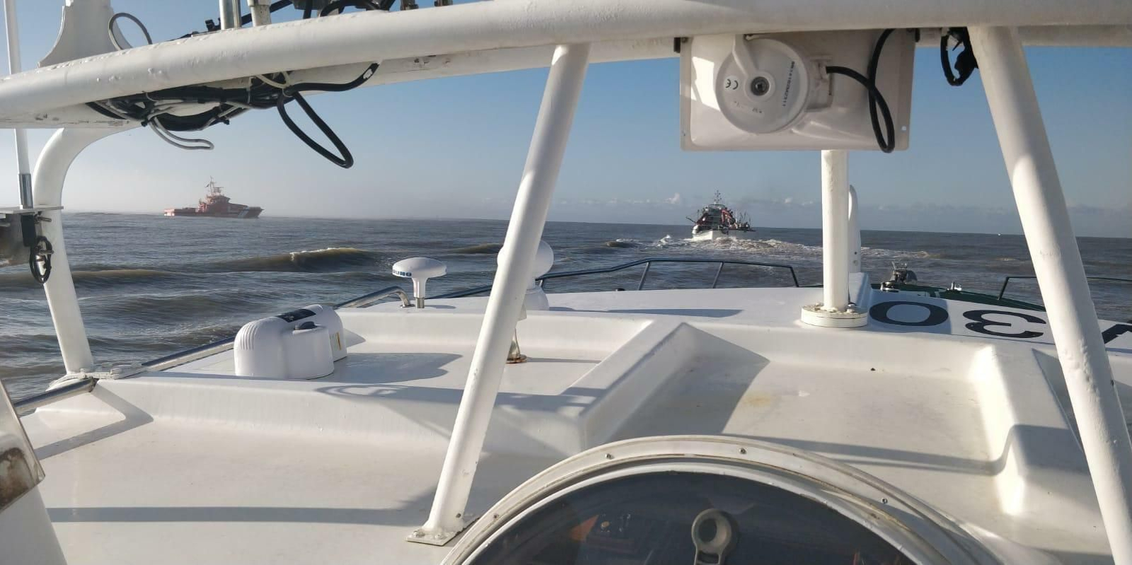 Labores de rastreo del 'Rúa Mar', este domingo.