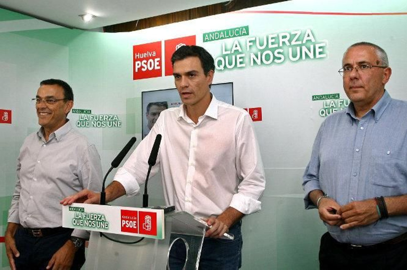 Pedro Sánchez advierte a Rajoy: "El tiempo del inmovilismo ha acabado"