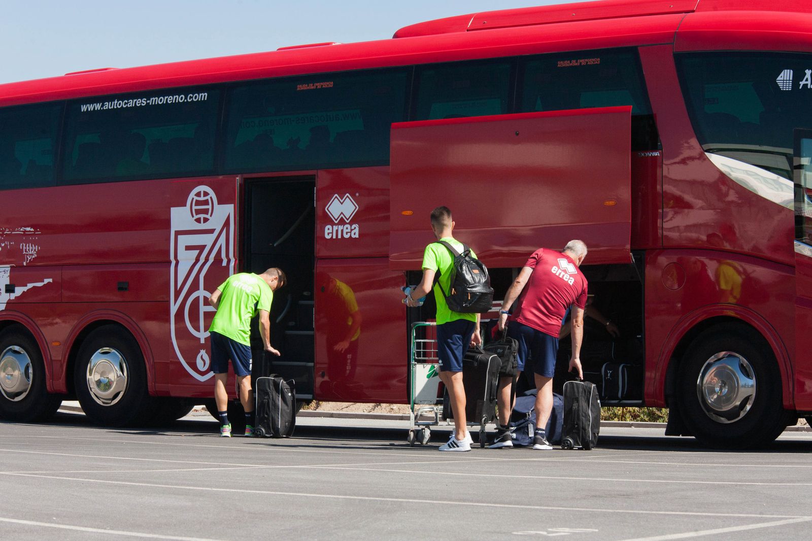 La plantilla inicia la concentración en Orihuela