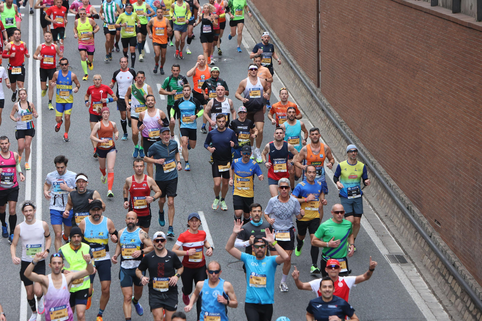 Búscate en la maratón de Sevilla 02