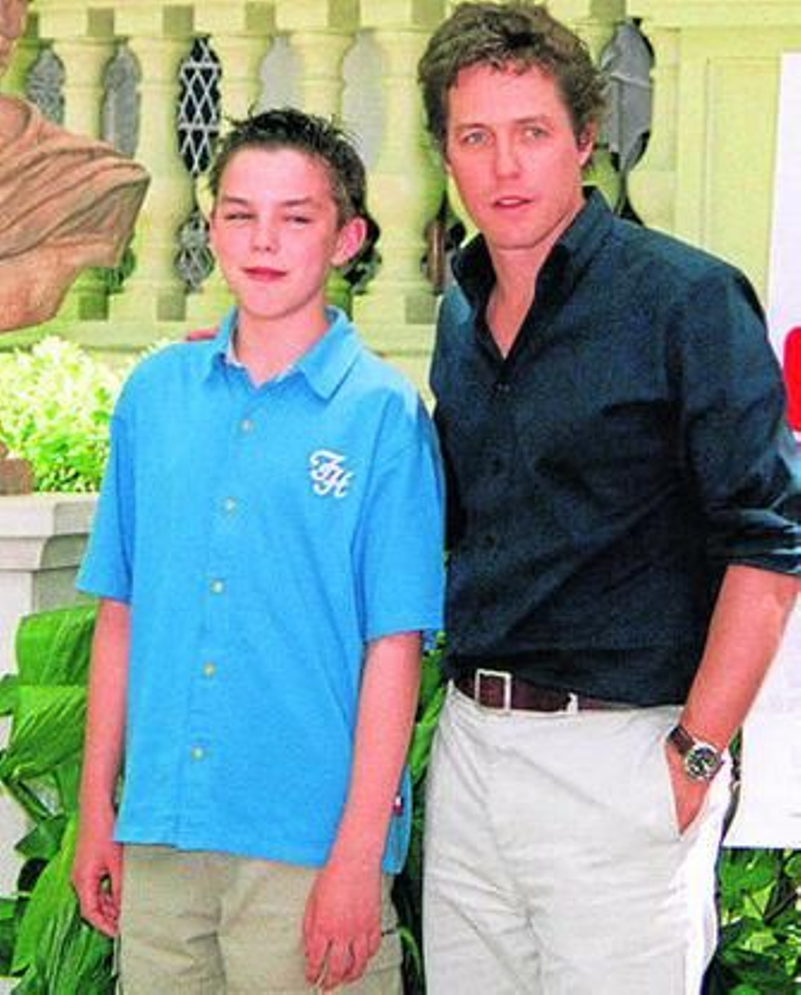 Hugh Grant, papá a los 51