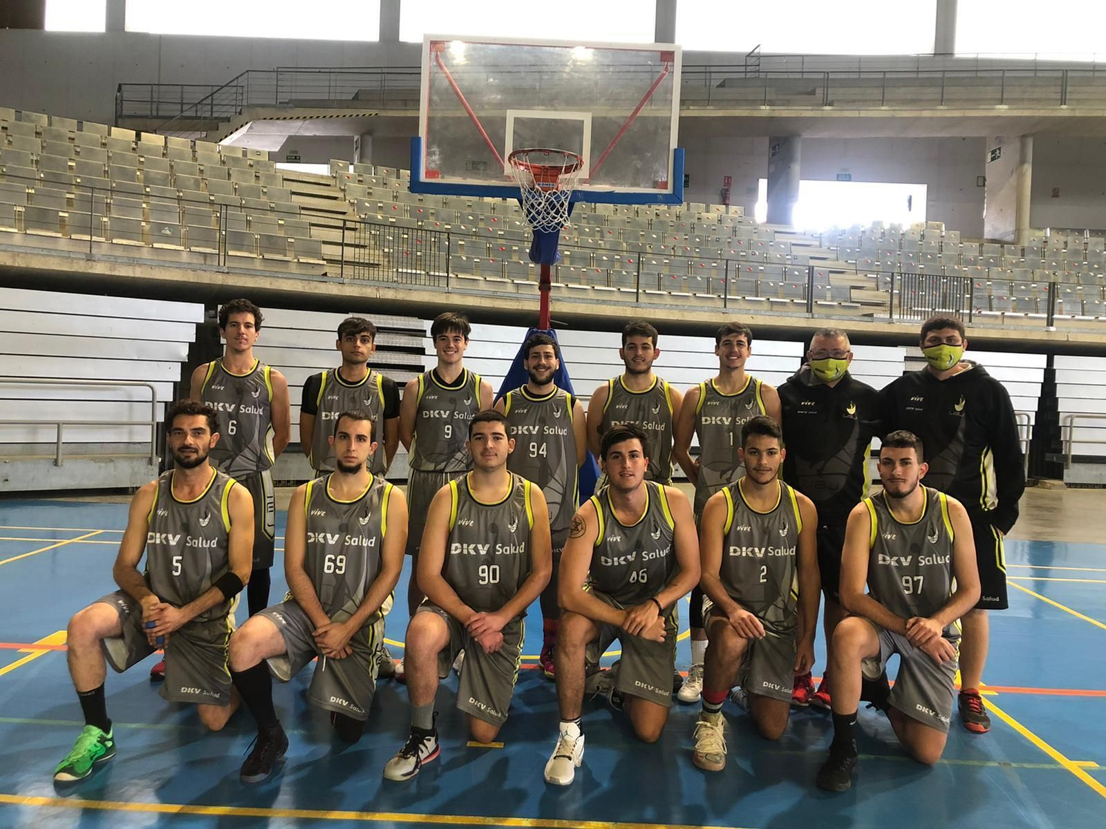 El sénior provincial del Unión Baloncesto Jerez perdió el derbi ante el Xerez CD.