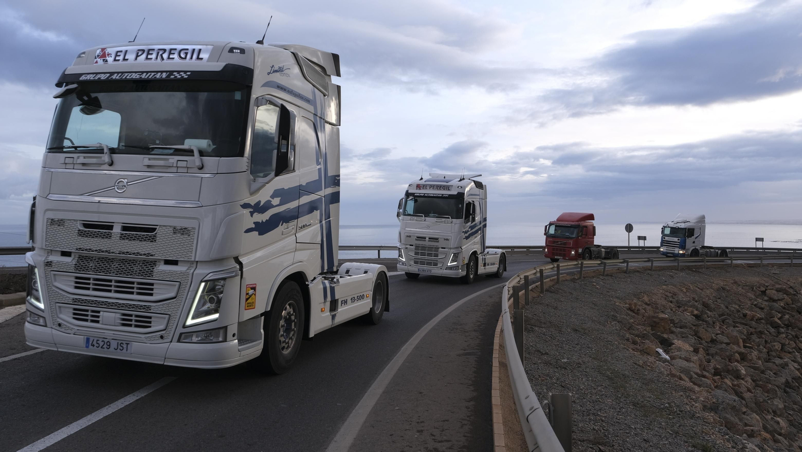 Fotogalería de la protesta de los camioneros de Almería