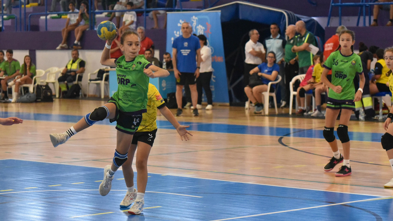 Las fotos de la tercera jornada del Cadeba alevín de balonmano de La Línea