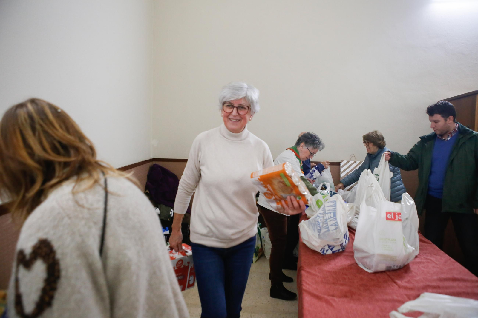 Las fotos del homenaje al padre Pedro por sus 50 años de entrega absoluta a la Piñera