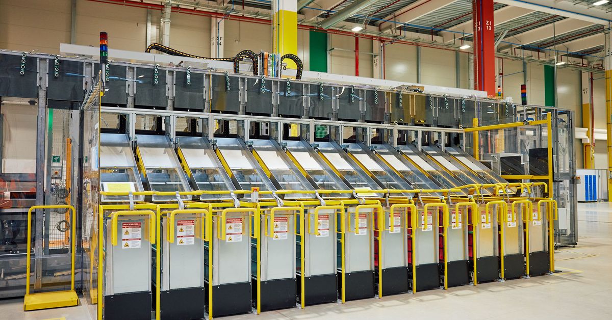 El Amazon Operations Innovation Lab de Vercelli (Italia), en imágenes