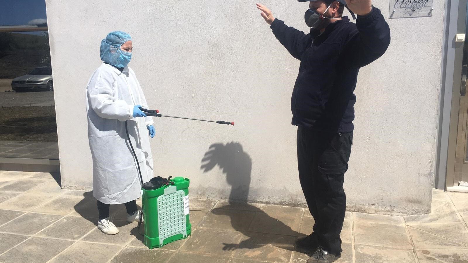 La agroindustria extrema las medidas de higiene por el virus.