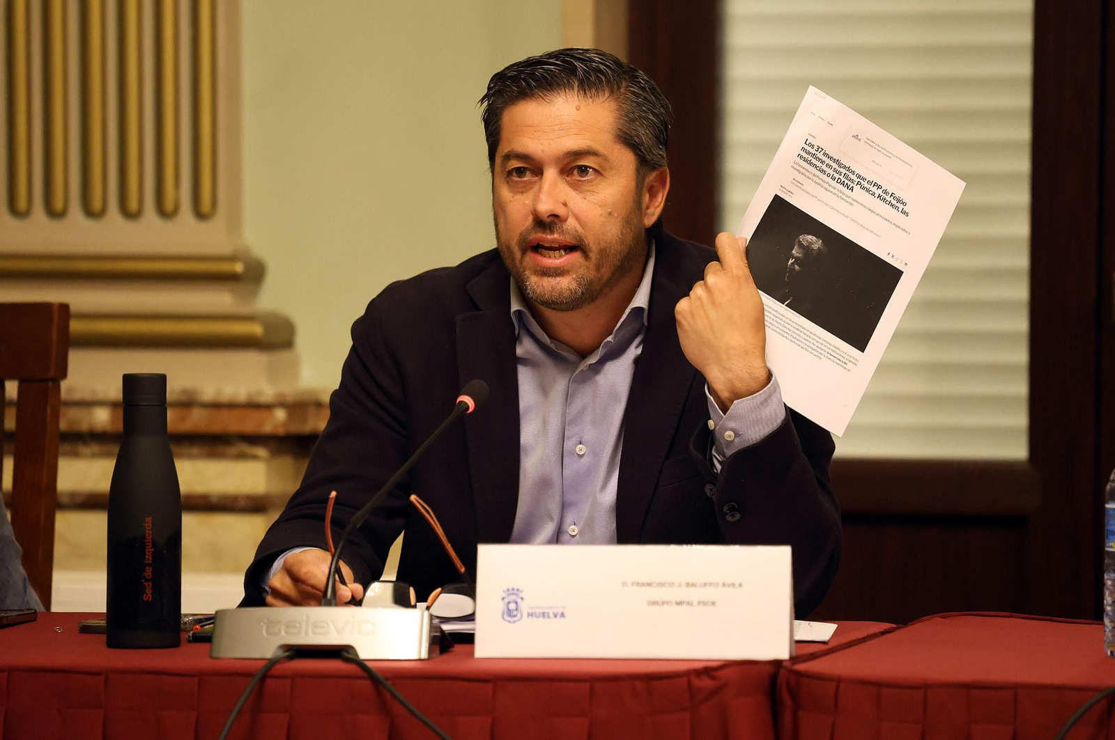 Imágenes del pleno ordinario correspondiente al mes de junio en el Ayuntamiento de Huelva