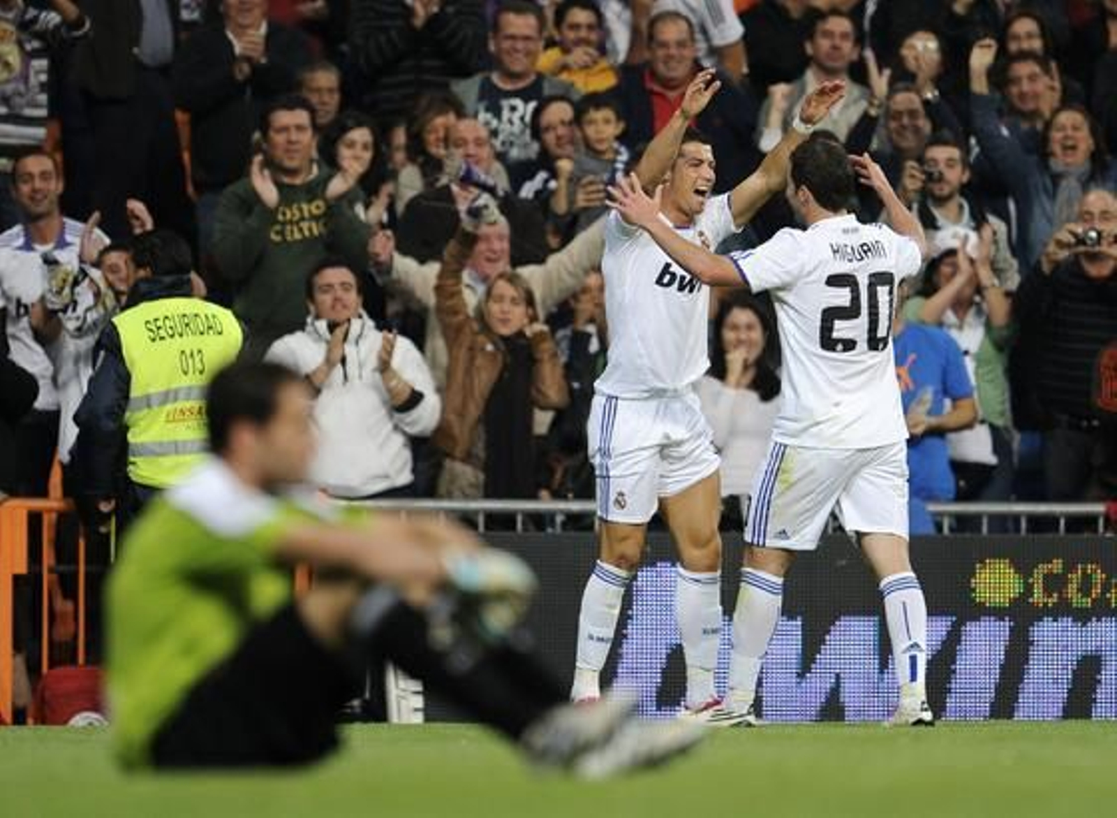 El Real Madrid golea 6-1 al Racing en casa con cuatro goles de Ronaldo. / AFP