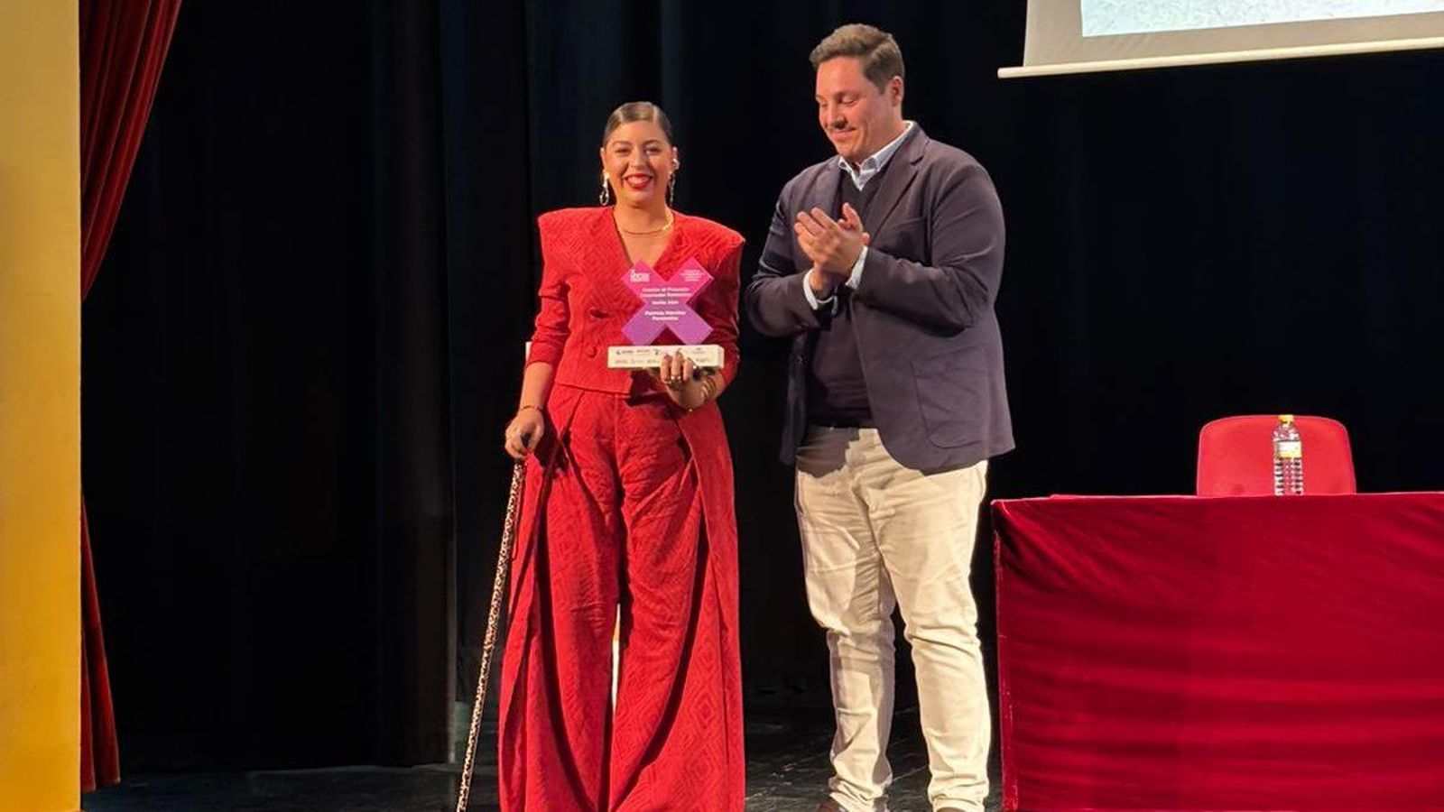 Patricia Sánchez recibió el Premio al Proyecto Innovador Femenino.