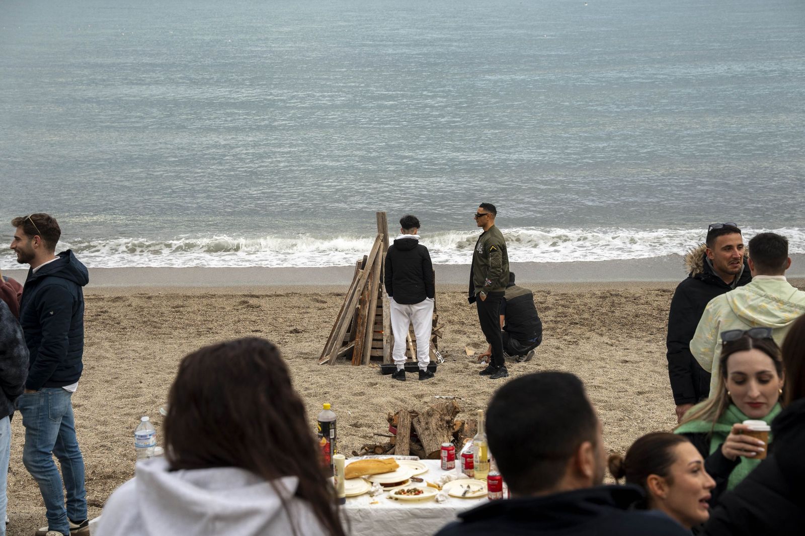 Las moragas reúnen a miles de personas en Roquetas para celebrar el final de año