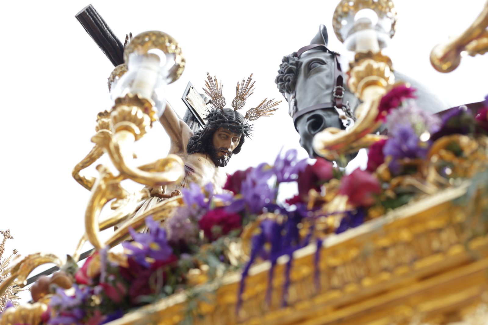 Martes Santo: la Hermandad de La Lanzada en imágenes