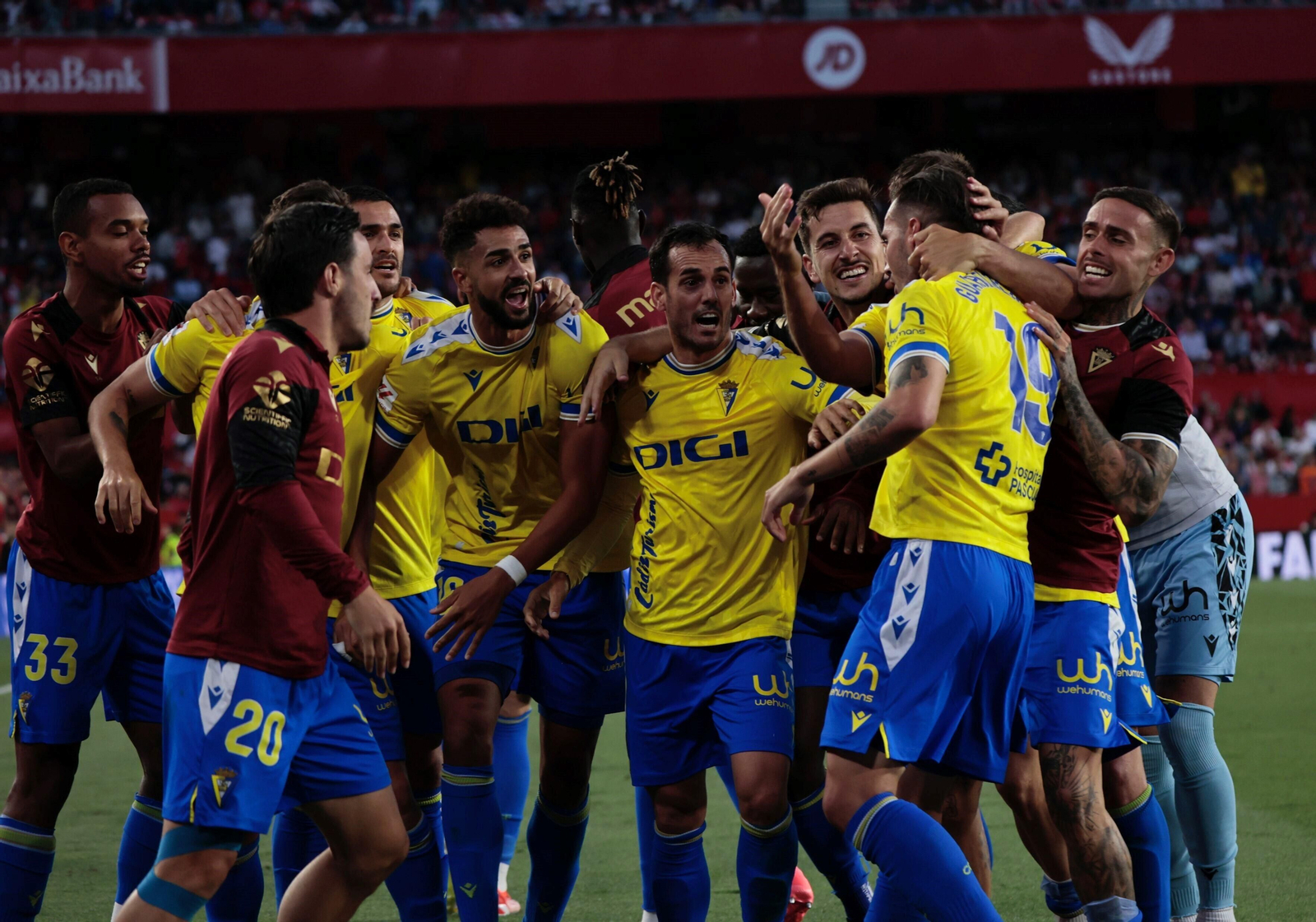 Todas las imágenes del Sevilla-Cádiz