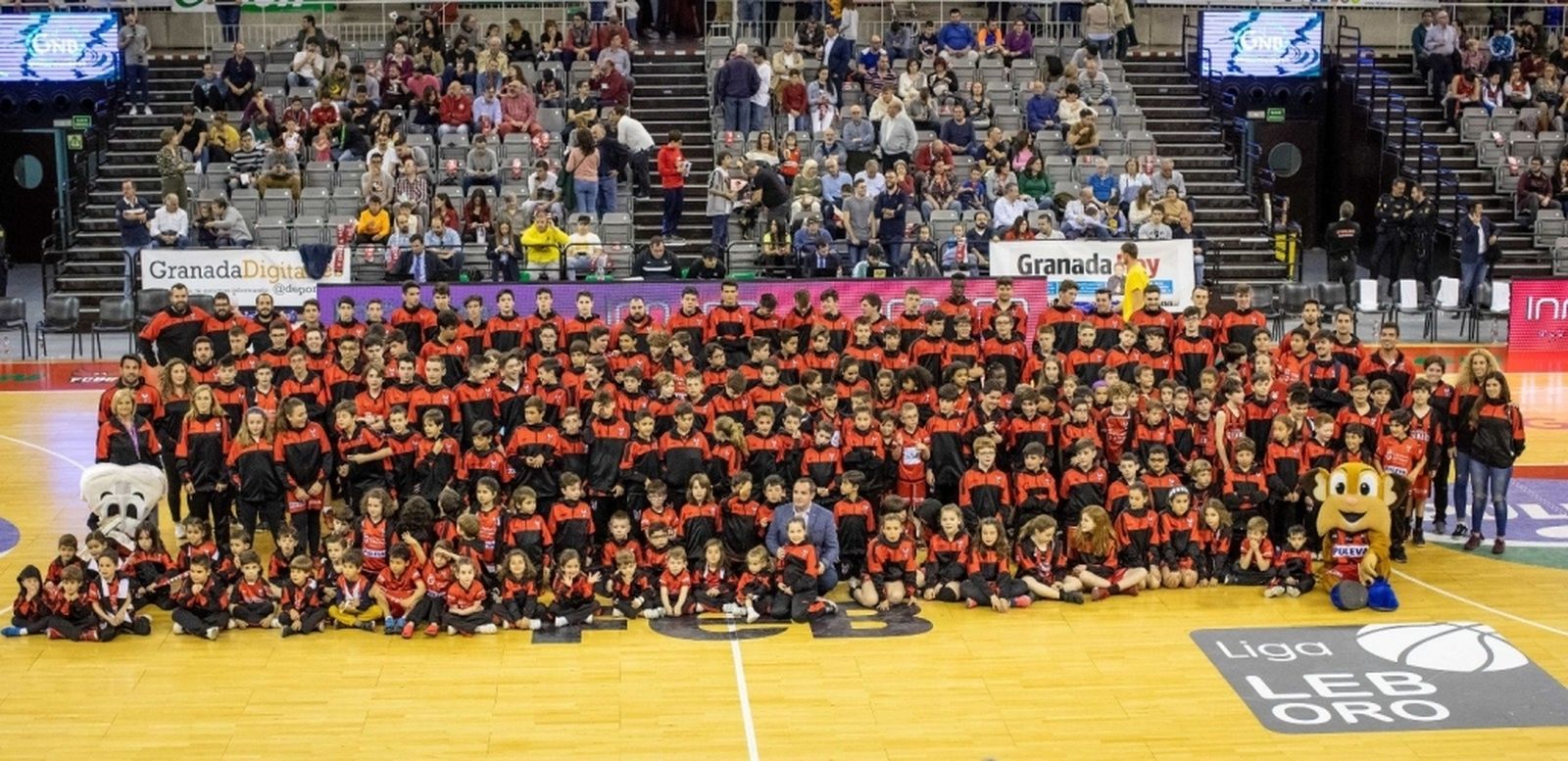 La cantera de la Fundación CB Granada es cada vez más numerosa.