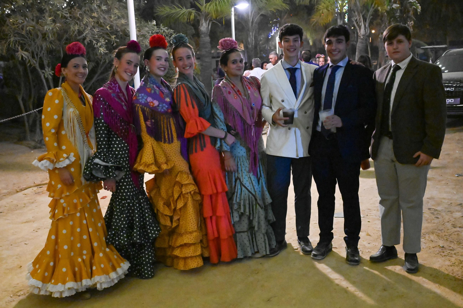 Imágenes del ambiente del ambiente de la noche del sábado en la Feria de Otoño y del Caballo 2025 de Huelva