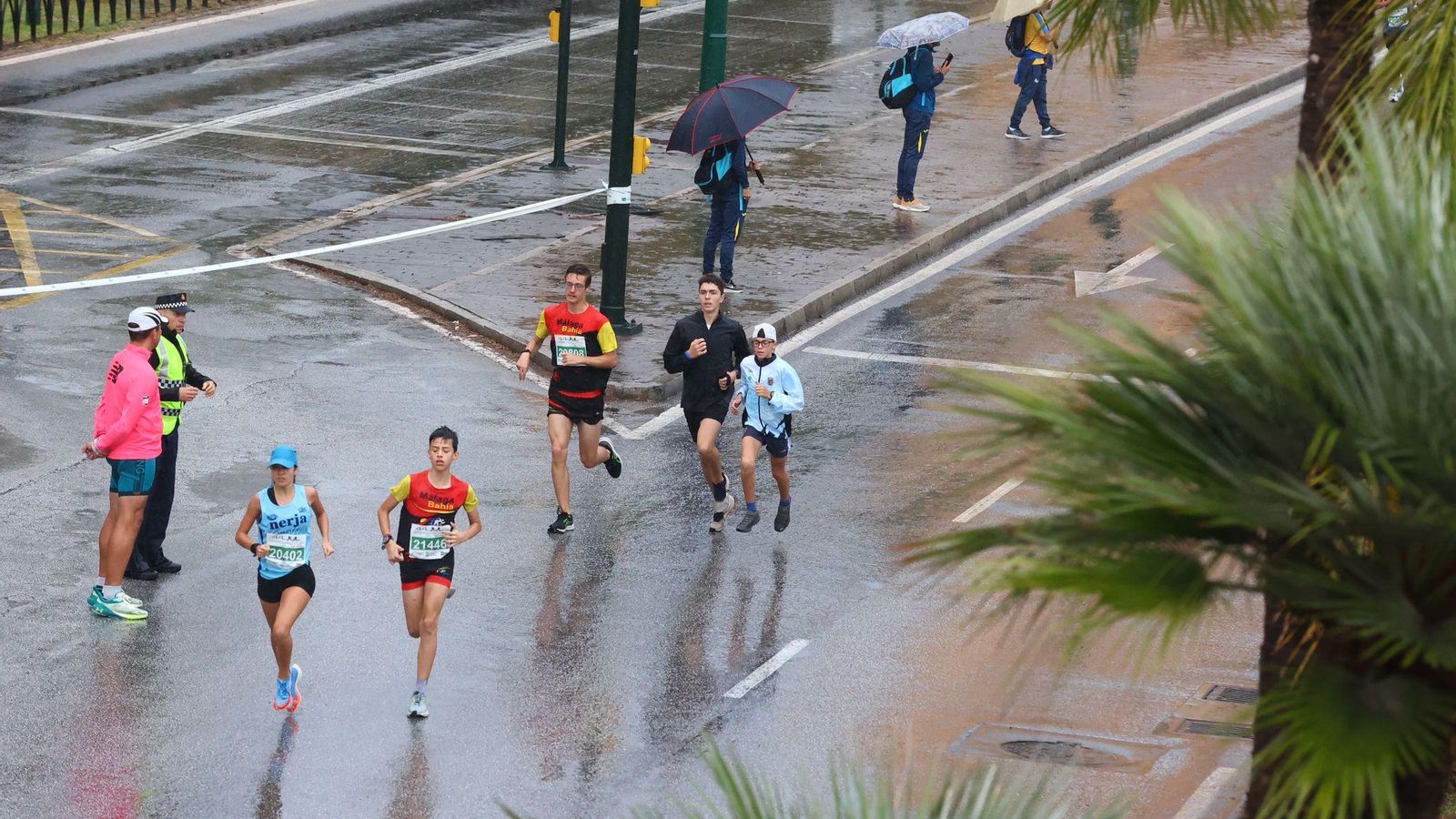 Búscate en las fotos de la Carrera Urbana Ciudad de Málaga 2024