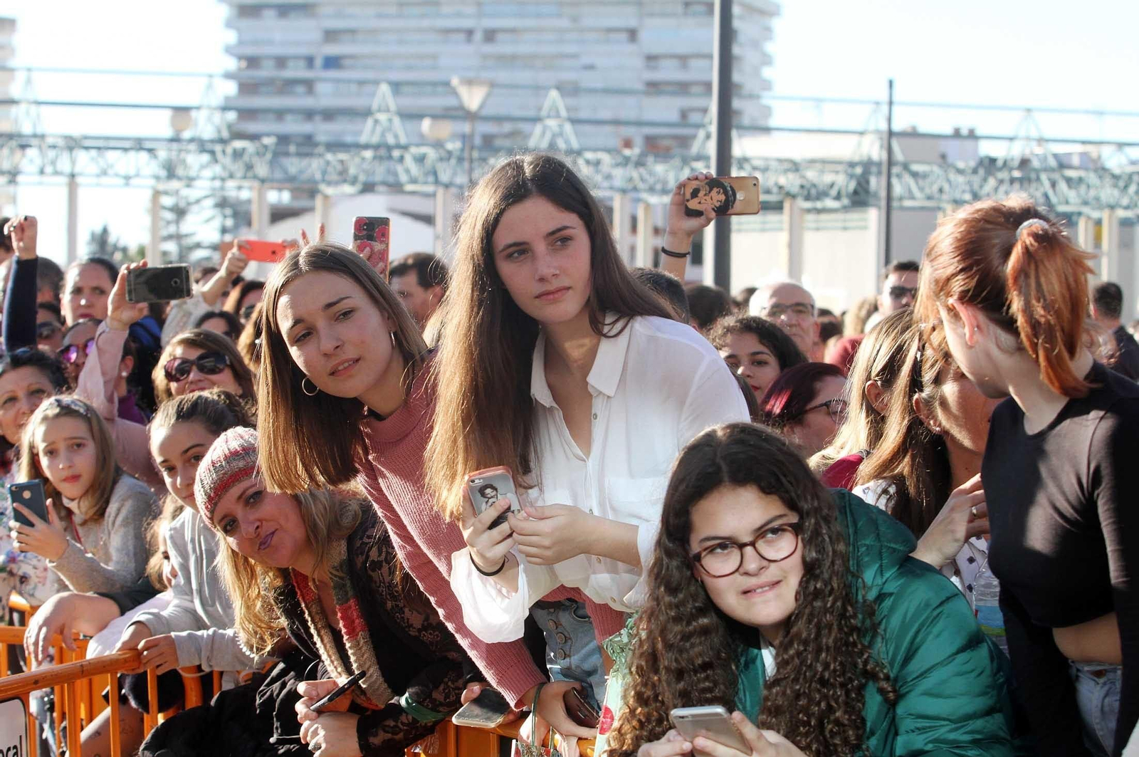 Manuel Carrasco firma sus discos, en imágenes