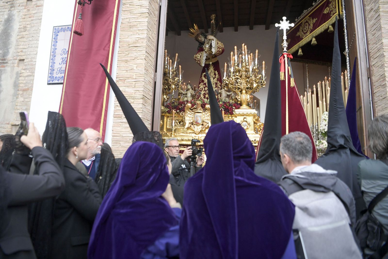 Así vivió la Hermandad del Santo Vía Crucis la suspensión de su Estación de Penitencia 2025