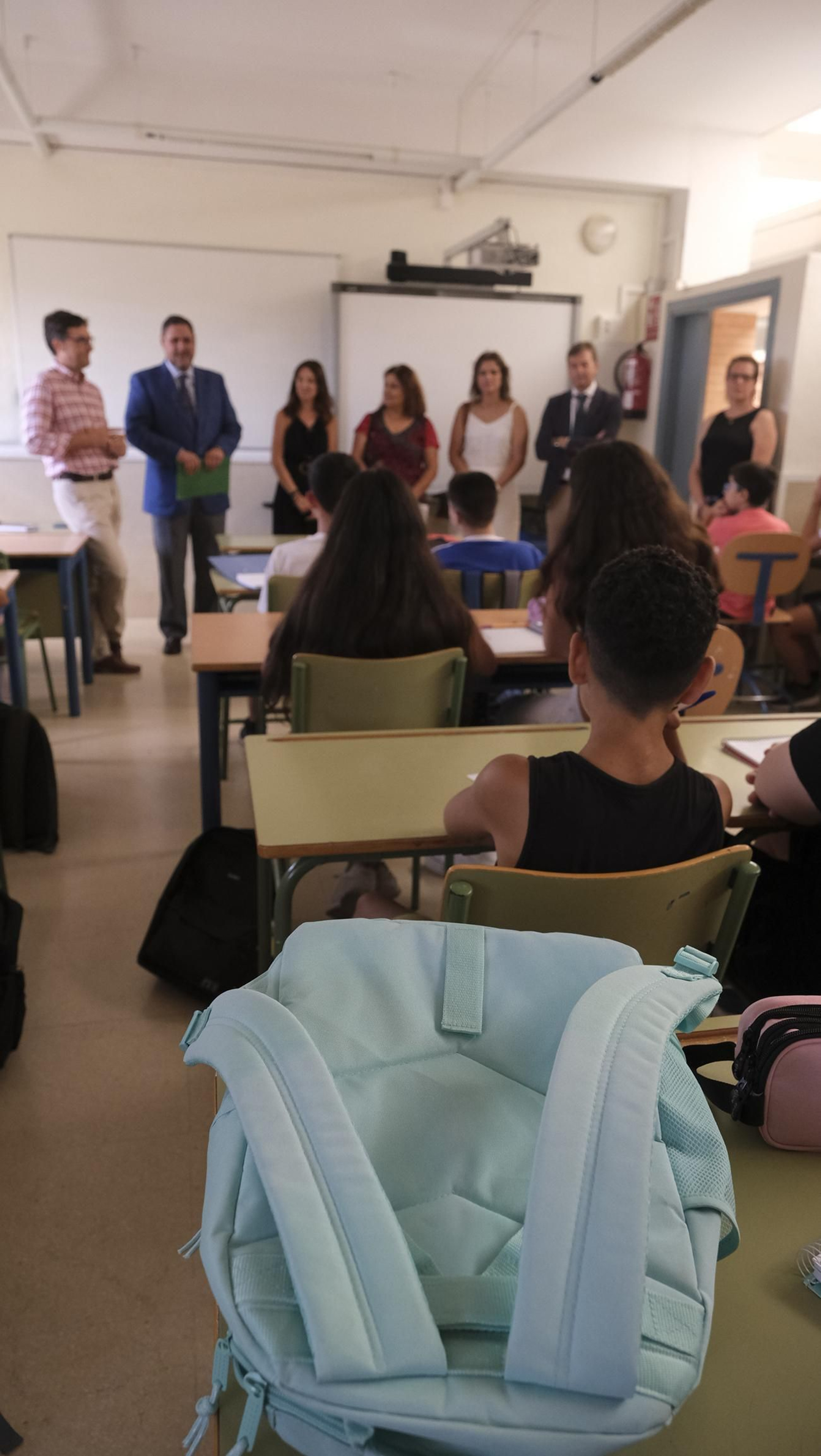 Imágenes del comienzo del nuevo curso de Secundaria en el IES Aurantia de Benahadux