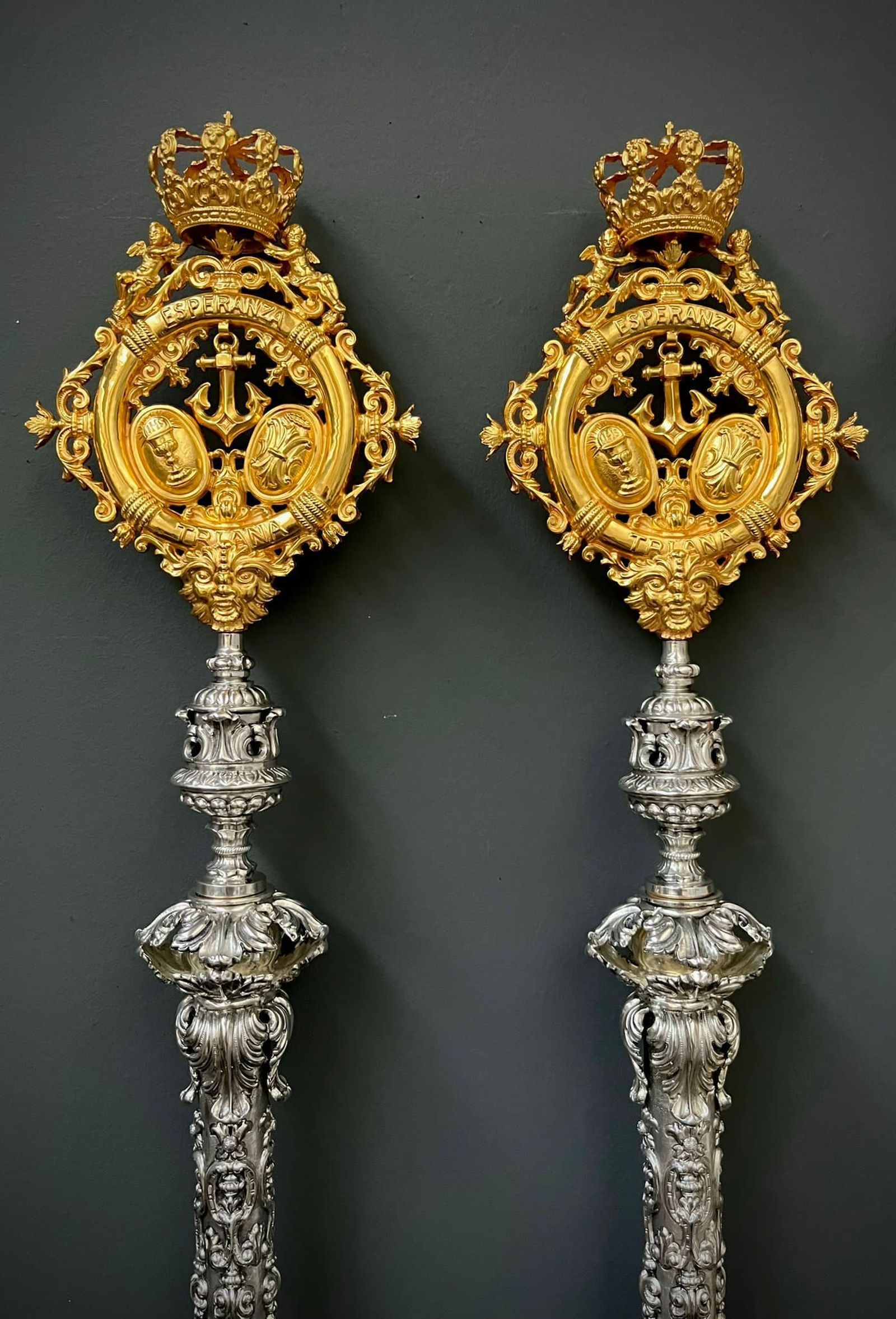 El nuevo juego de varas de la Esperanza de Triana