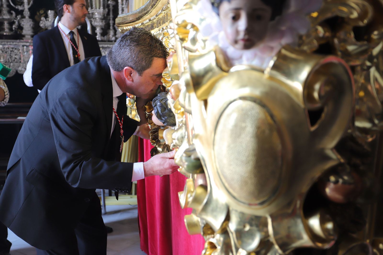 Las mejores imágenes de la hermandad de la Borriquita  de Huelva en el domingo de ramos 2019