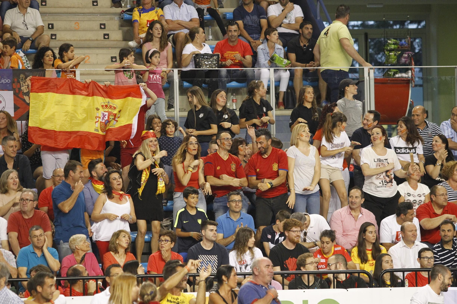 Fotogalería España-Suecia. Balonmano. Palacio Juegos Mediterráneos. Almería