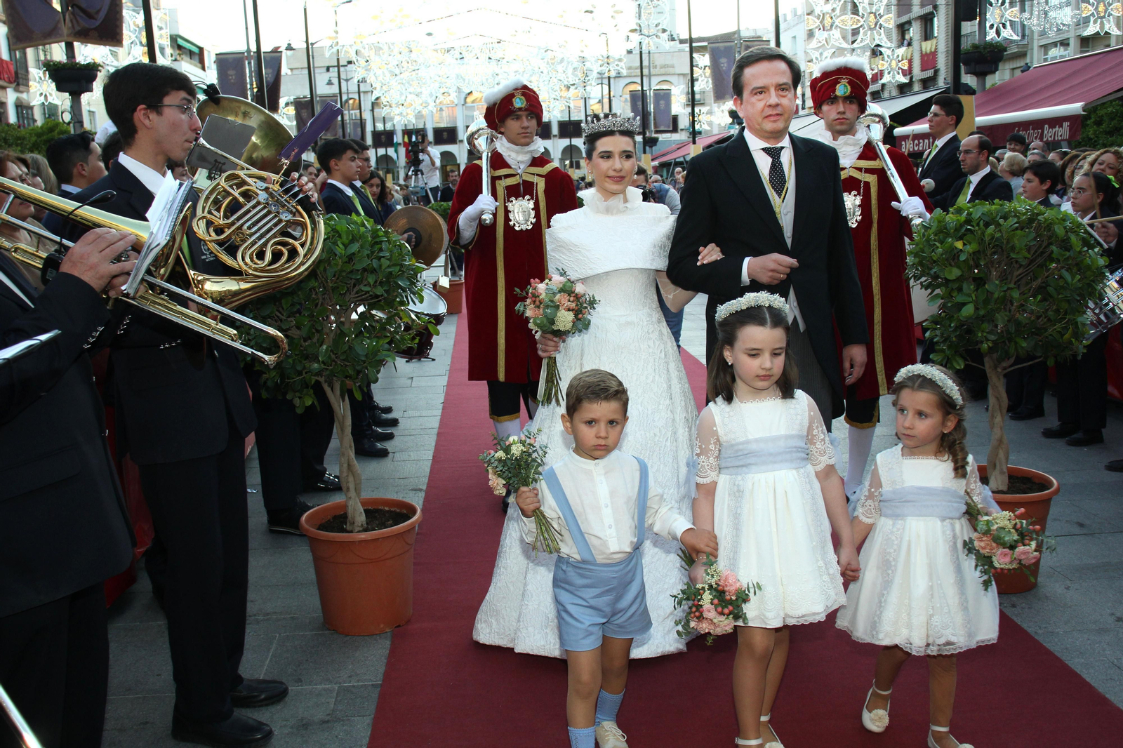 La proclamación de la Corte de Honor de las Fiestas Aracelitanas de Lucena, en imágenes